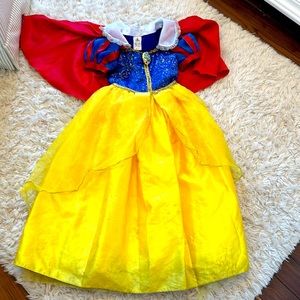 EUC Disney Snow White costume.